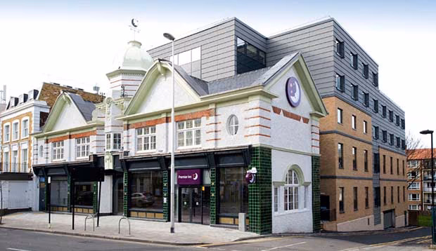 London Clapham exterior